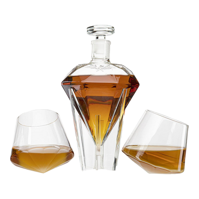 Liquor Lux Diamond Whiskey Decanter l With 2 Diamond Glasses Decanter Set, Diamond Wine Glass Holding Base With 2 Diamond Glasses Liquor, Scotch, Rum, Bourbon, Vodka, Tequila